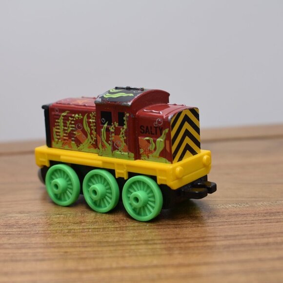 Seaweed Salty Trackmaster Push Along Train Toy 2018 Thomas & Friends Mattel - Picture 4 of 8